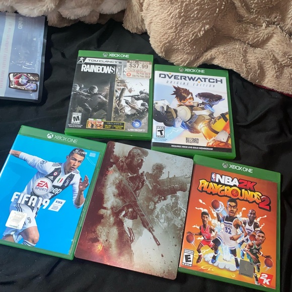 hats or xbox one games. $10 each - Picture 2 of 2